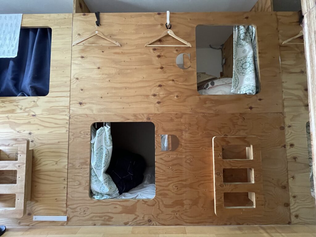 ドミトリーのベッド