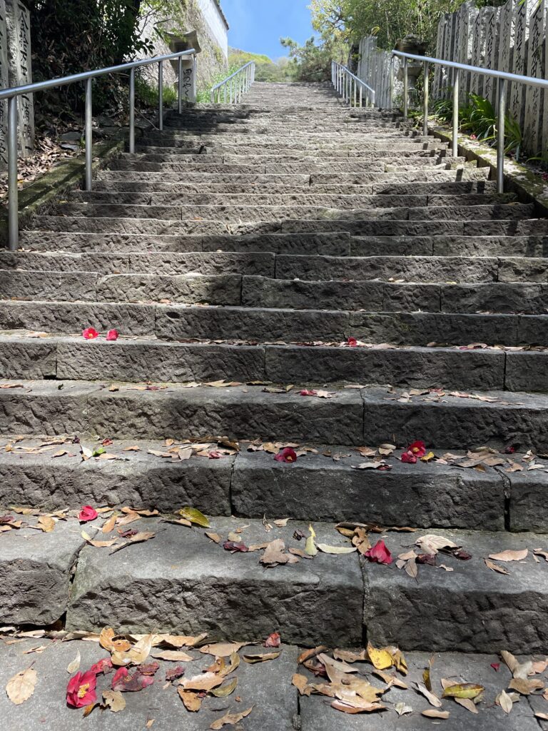 女厄除け坂、男厄除け坂