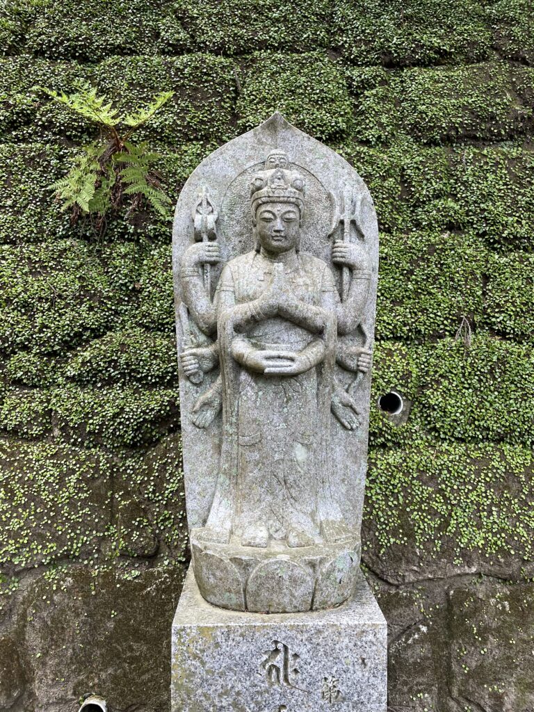 10番切幡寺（千手観音）