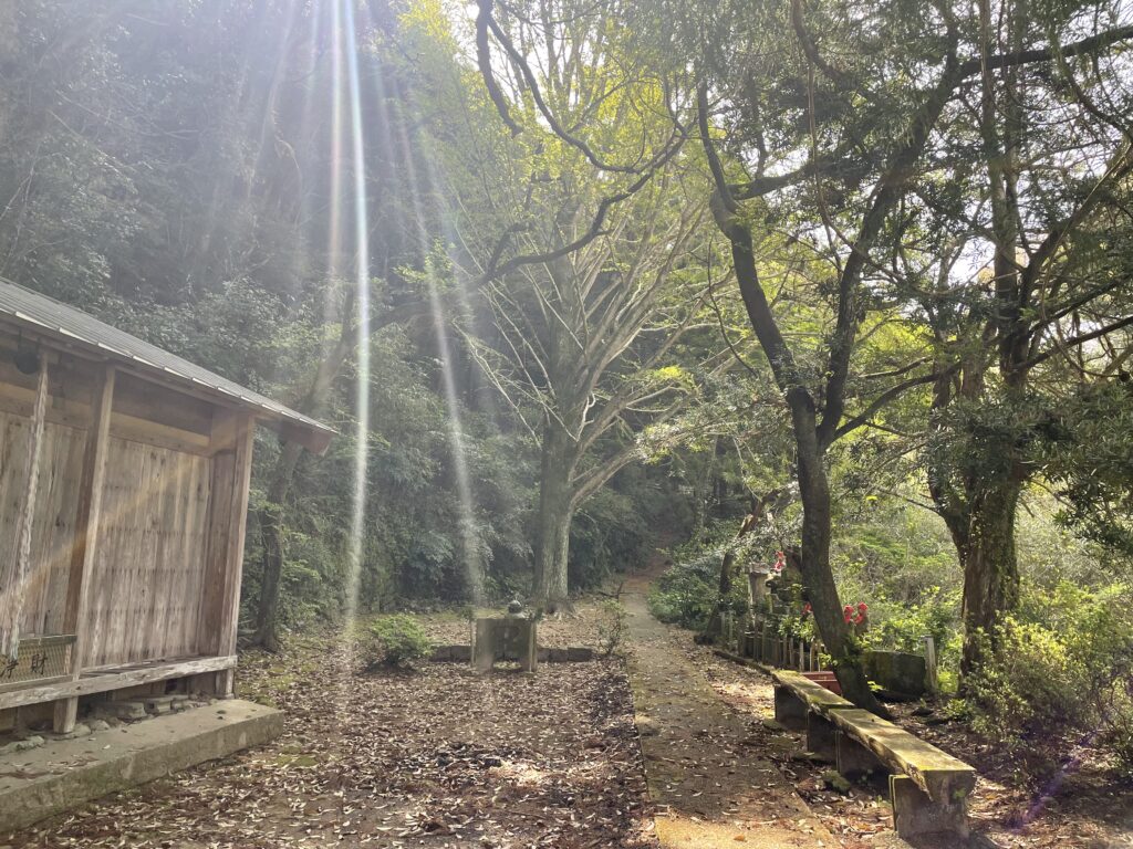 月夜御水大師の境内