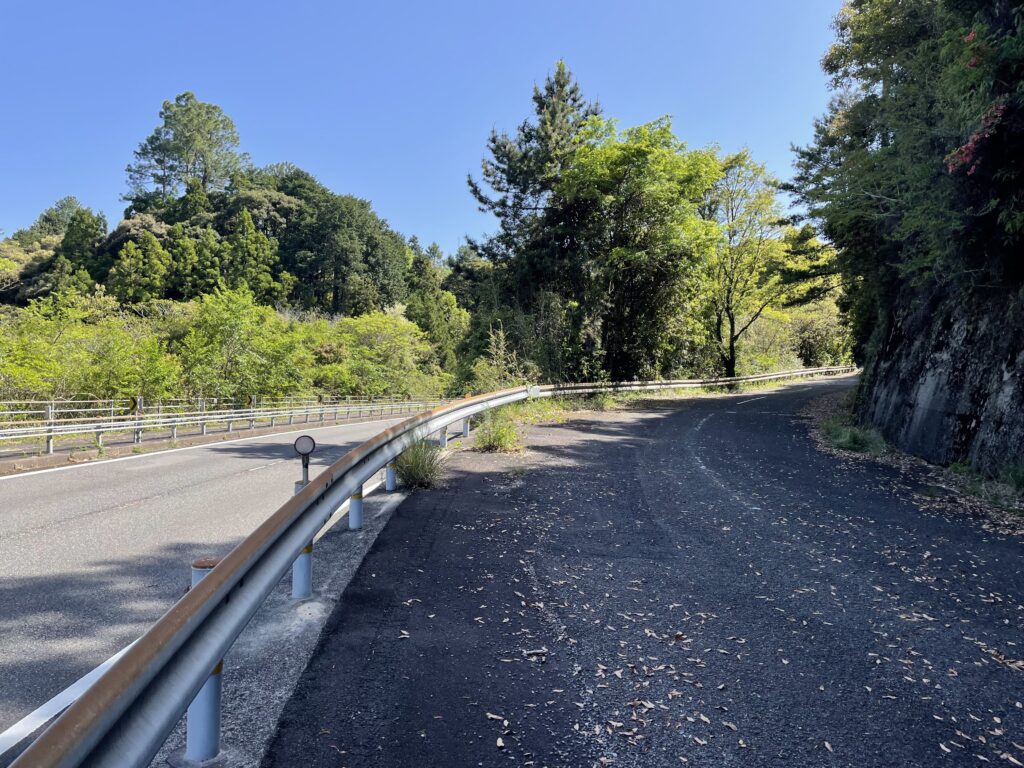 迂回路へ上る