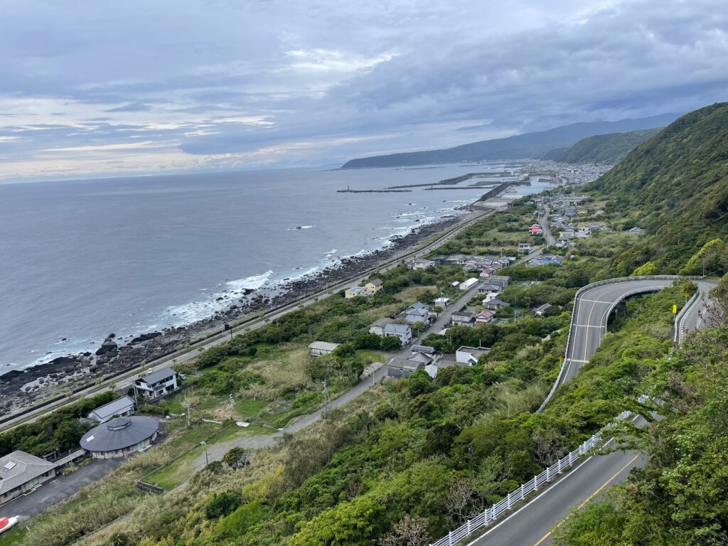 25番・津照寺方面を見下ろす