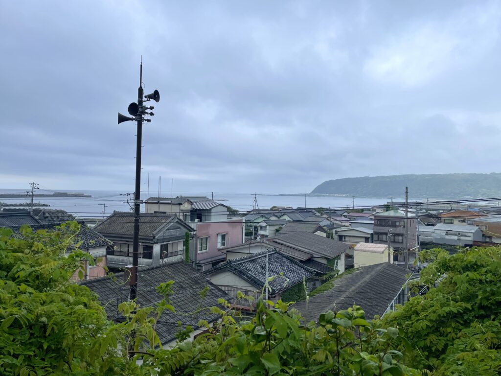 一木神社から見た行当岬