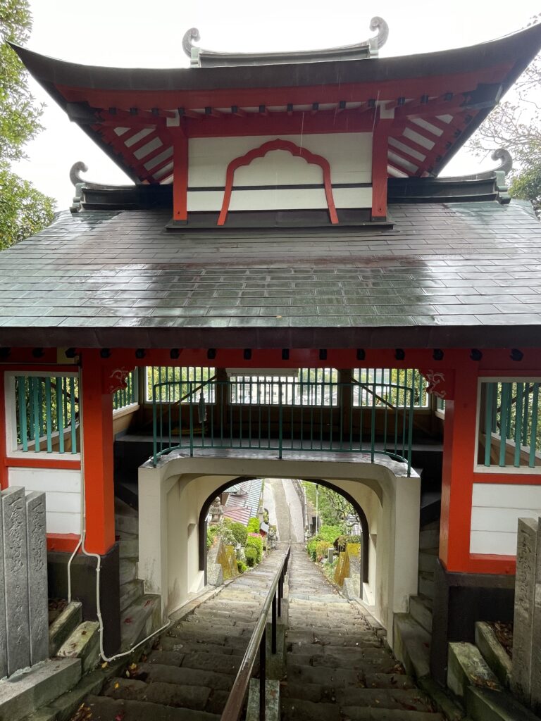 朱い門は鐘楼門でもあった