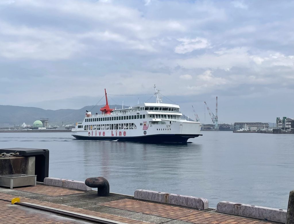 小豆島フェリーのヤドン号